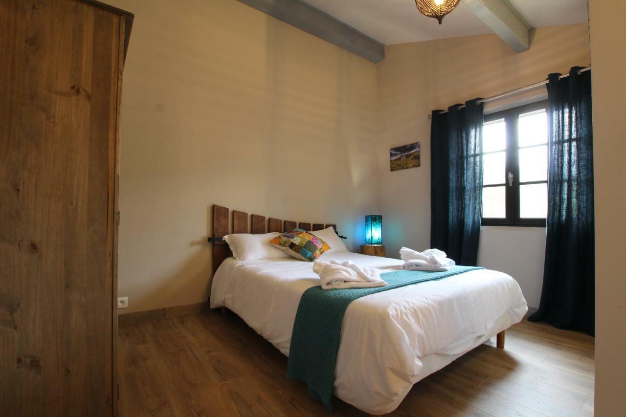 Etxe goxoan chambres d'hôtes avec cuisine été équipée commune et jaccuzi Itxassou Exterior foto